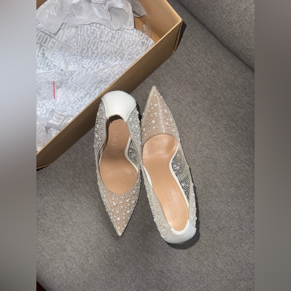 Steve Madden Thrive Pearl Clear Stiletto Heels Size 6.5 🤍🥂✨ - Picture 7 of 9